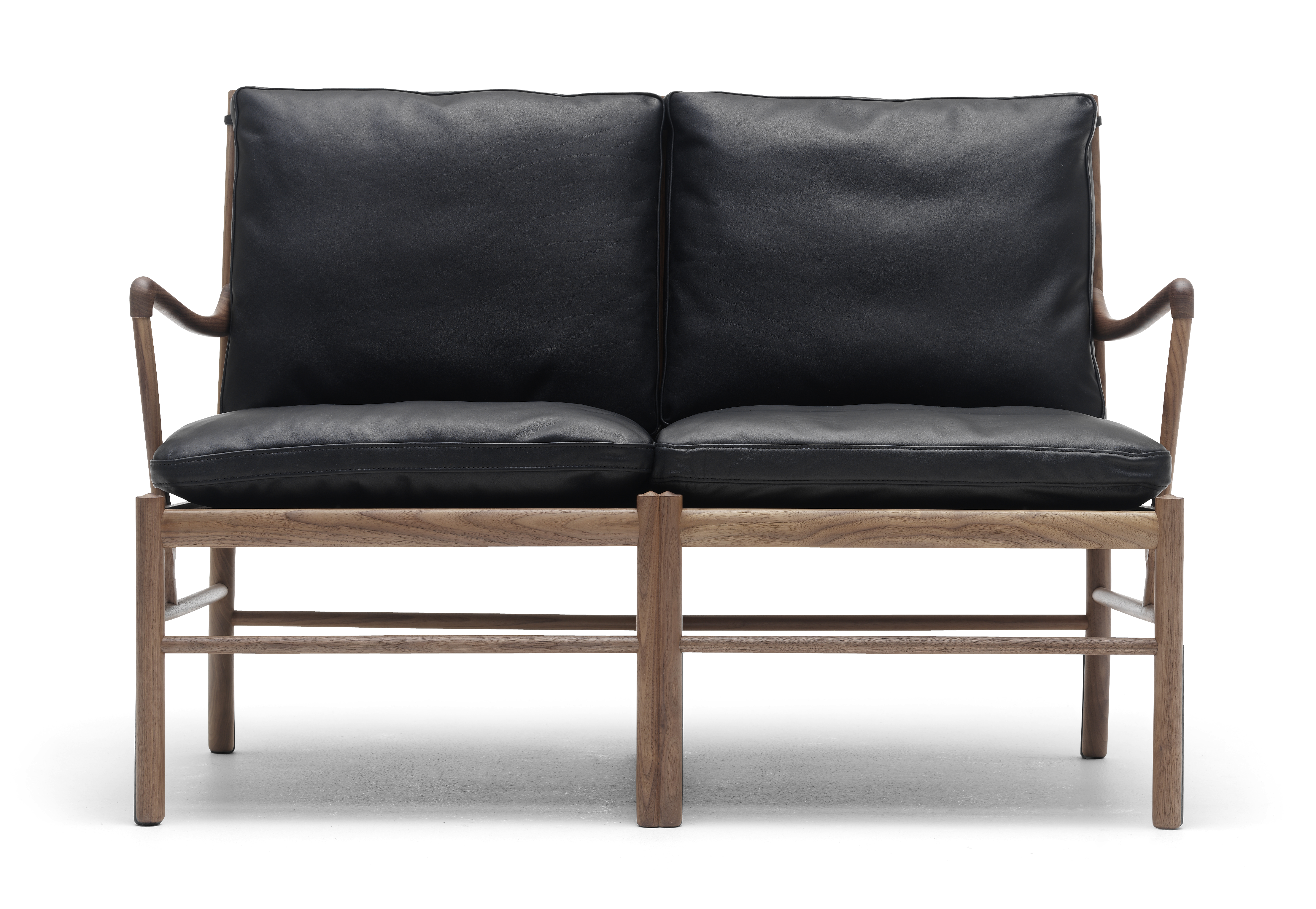 OW149-2 | Colonial Sofa